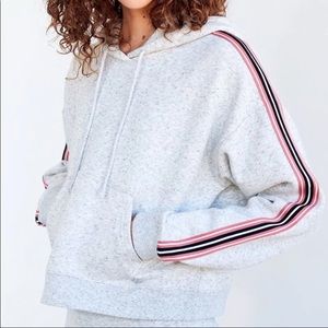 Aritzia TNA Cropped  Hoodie Sweatshirt